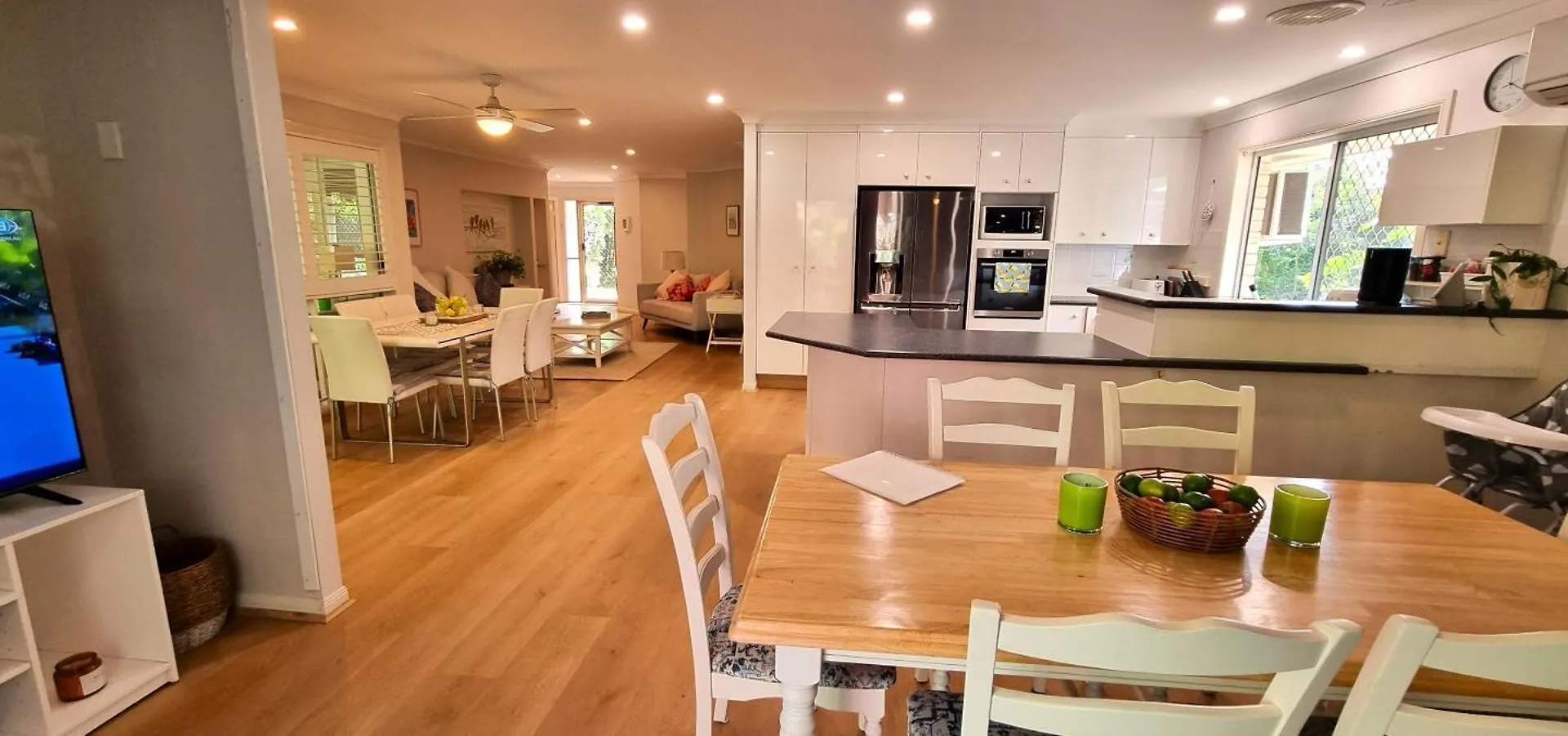 6 Bedroom House With Pool Holiday home *