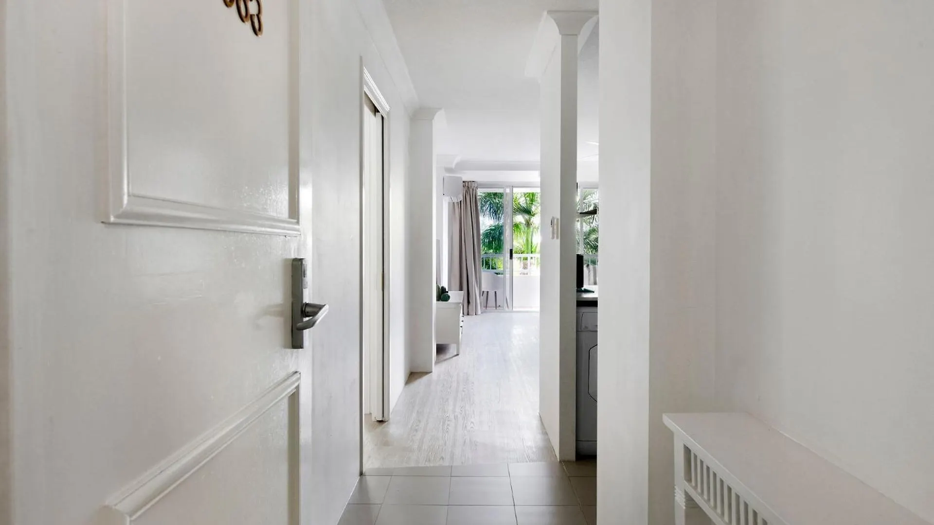 Bel Air Modern 1 Bedroom - Coasthm Apartment
