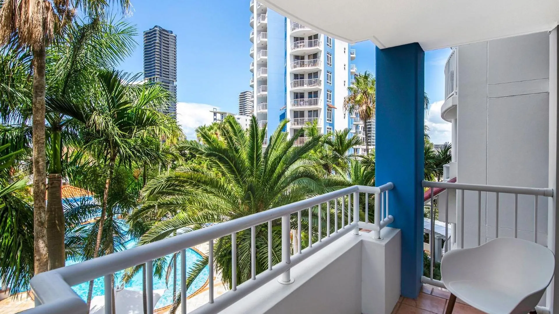 Bel Air Modern 1 Bedroom - Coasthm *