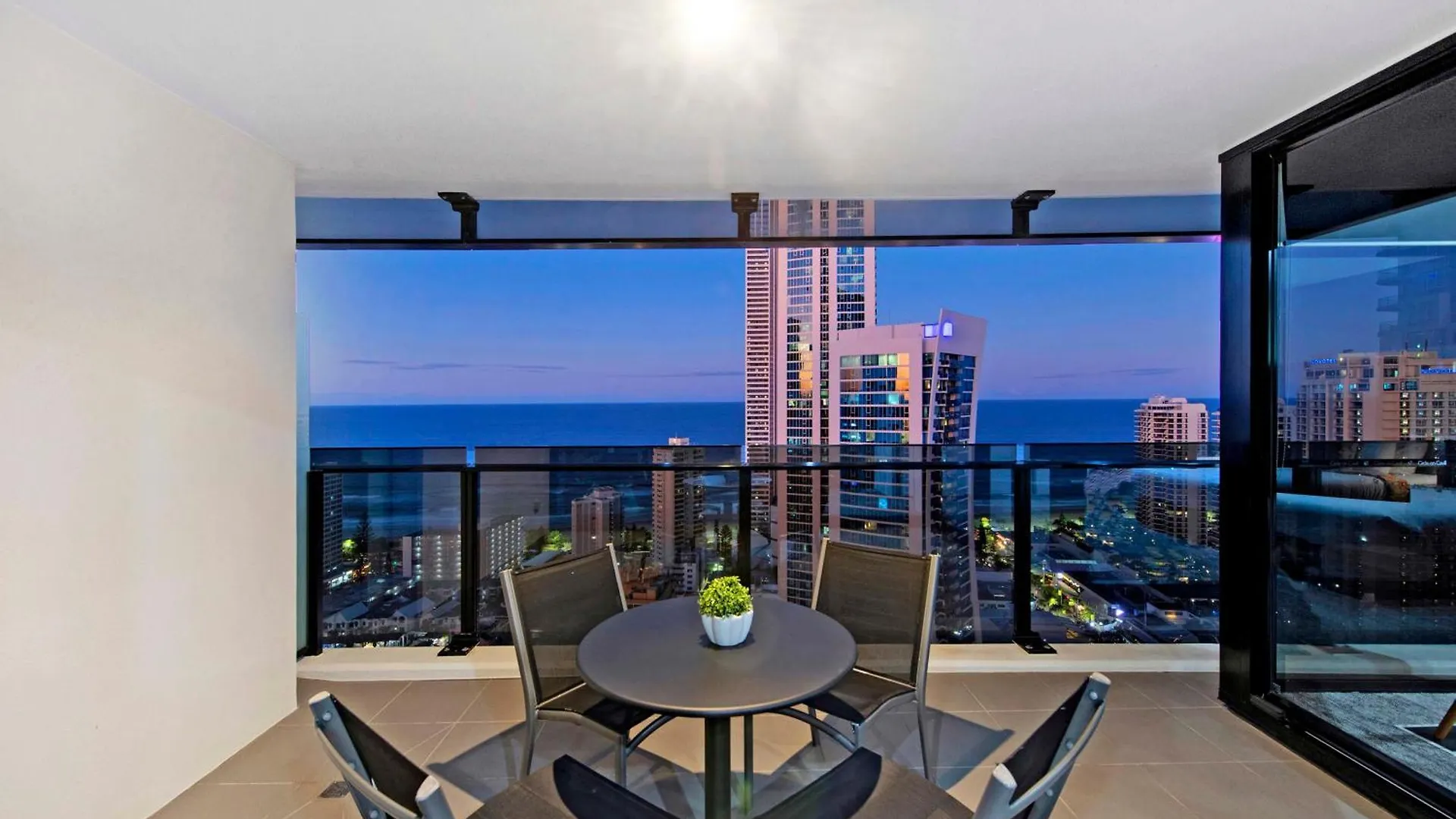 Apartment Ocean Views! - One Bedroom With - From Level 9 - Circle On Cavill - Self Contained & Privately Managed - Wow