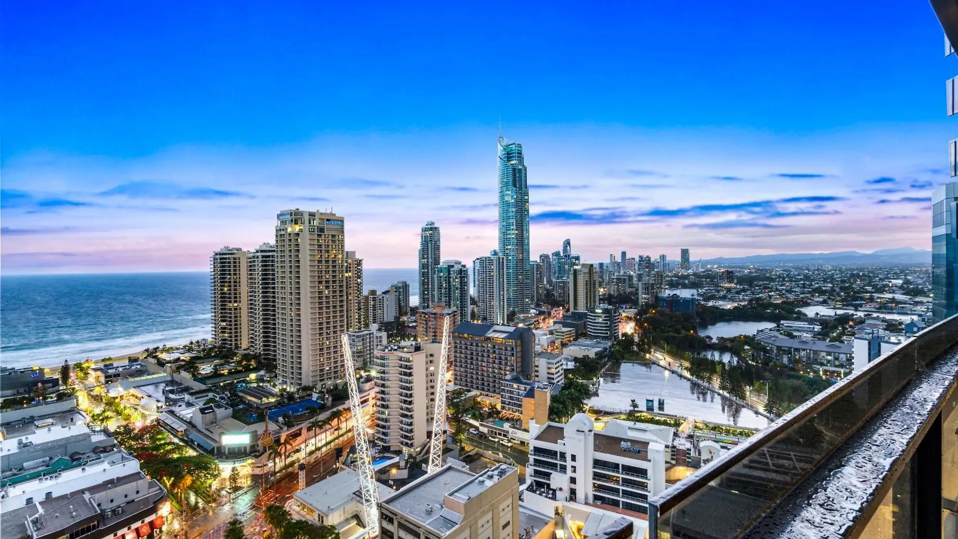 Apartment Ocean Views! - One Bedroom With - From Level 9 - Circle On Cavill - Self Contained & Privately Managed - Wow *