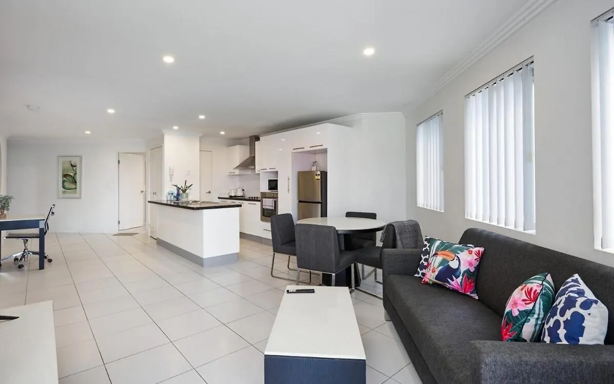 Apartment Comfort Two Bedroom In Heart Southport Gold Coast