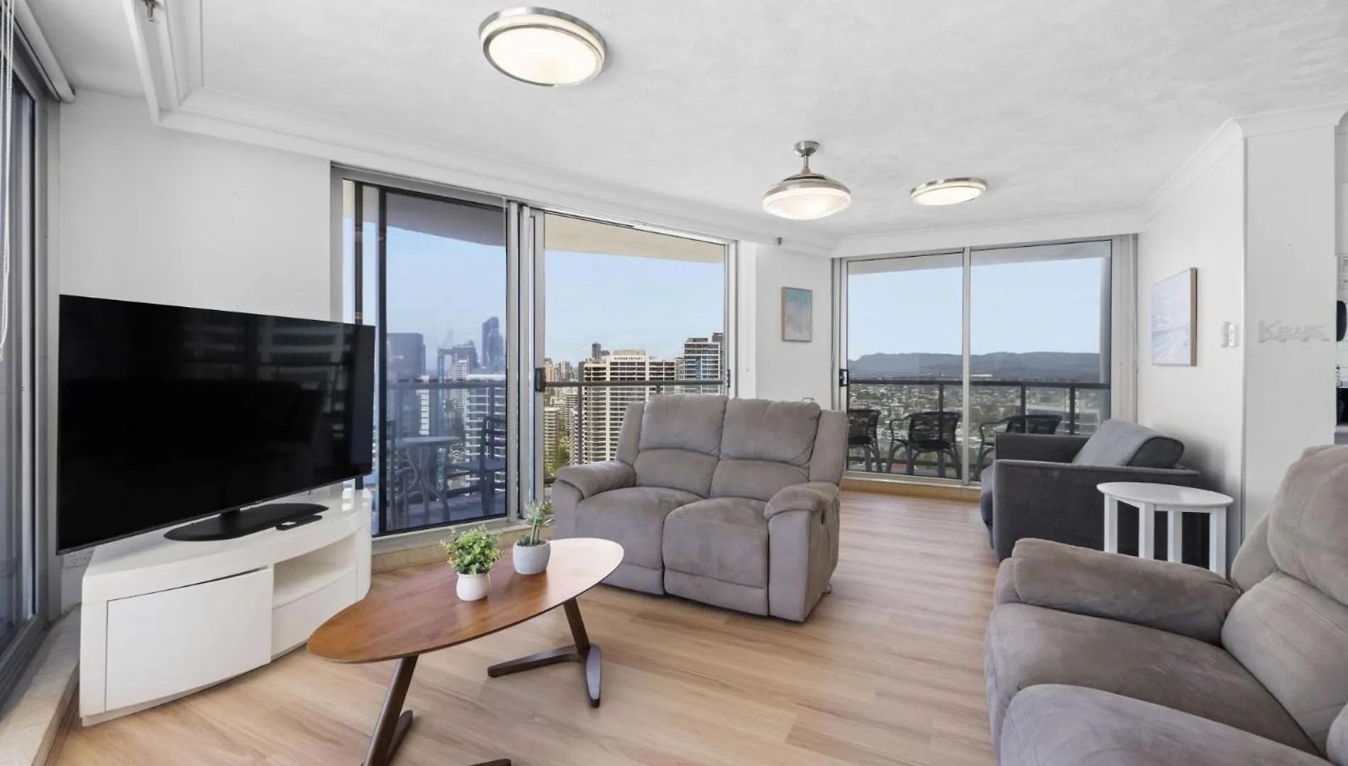 Lägenhet Peninsula Surfers Paradise - Hosted By Coastal Letting Guldkusten