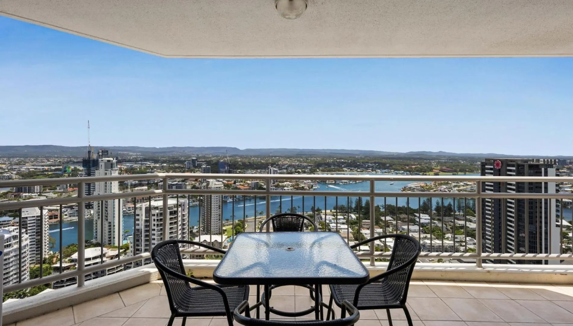Crown Towers - Hosted By Coastal Letting *