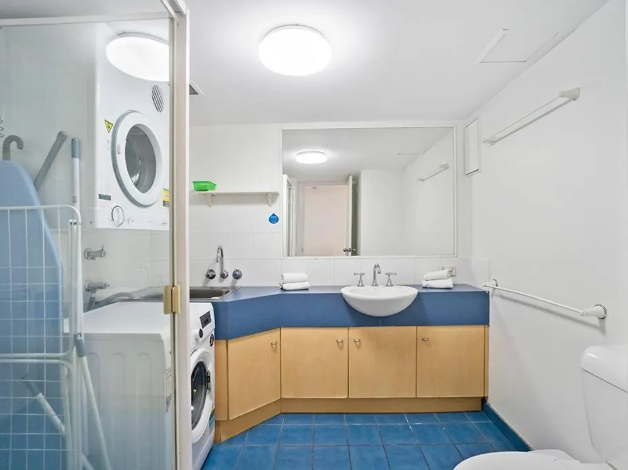 1b In The Heart Of Broadbeach! Apartment