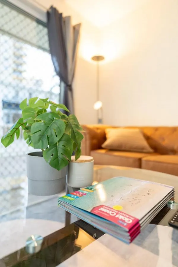 The Midtown - Modern Surfers 1bed Unit With Ev Charging Pool Netflix Apartment *