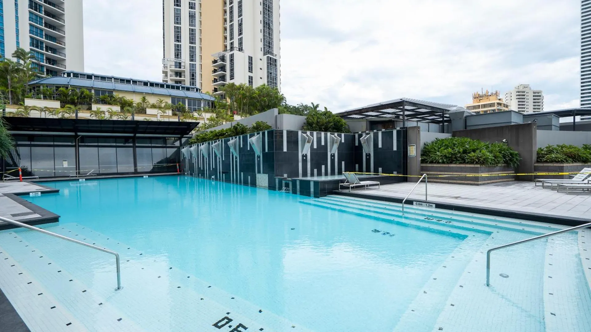 Circle On Cavill * Gold Coast