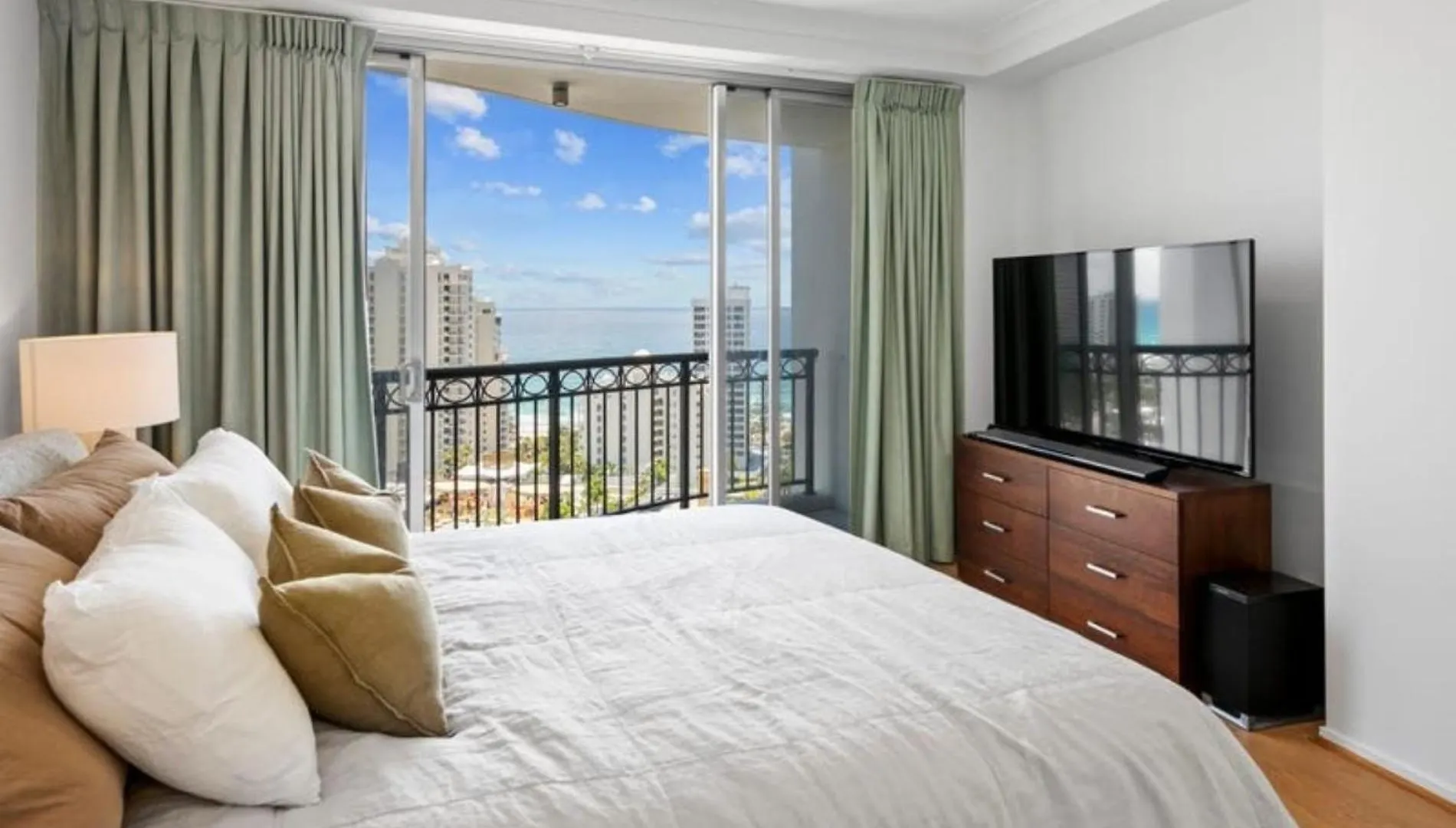 Towers Of Chevron - Private Apartment Gold Coast