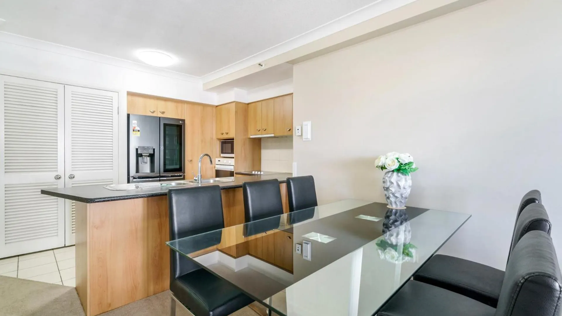 Apartment Ocean View 2-bed With Pools, Spa, Sauna, Gym & Bbq