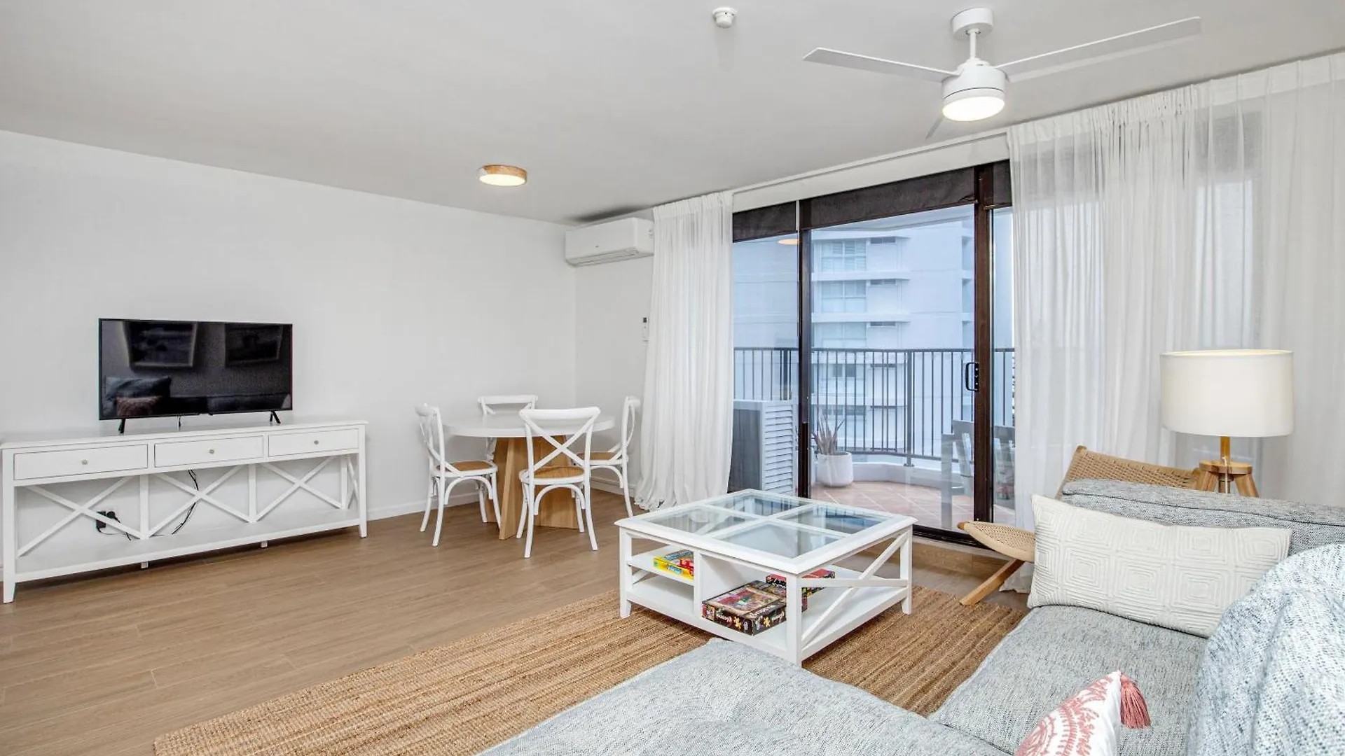 Horizons Apartahotel 3*