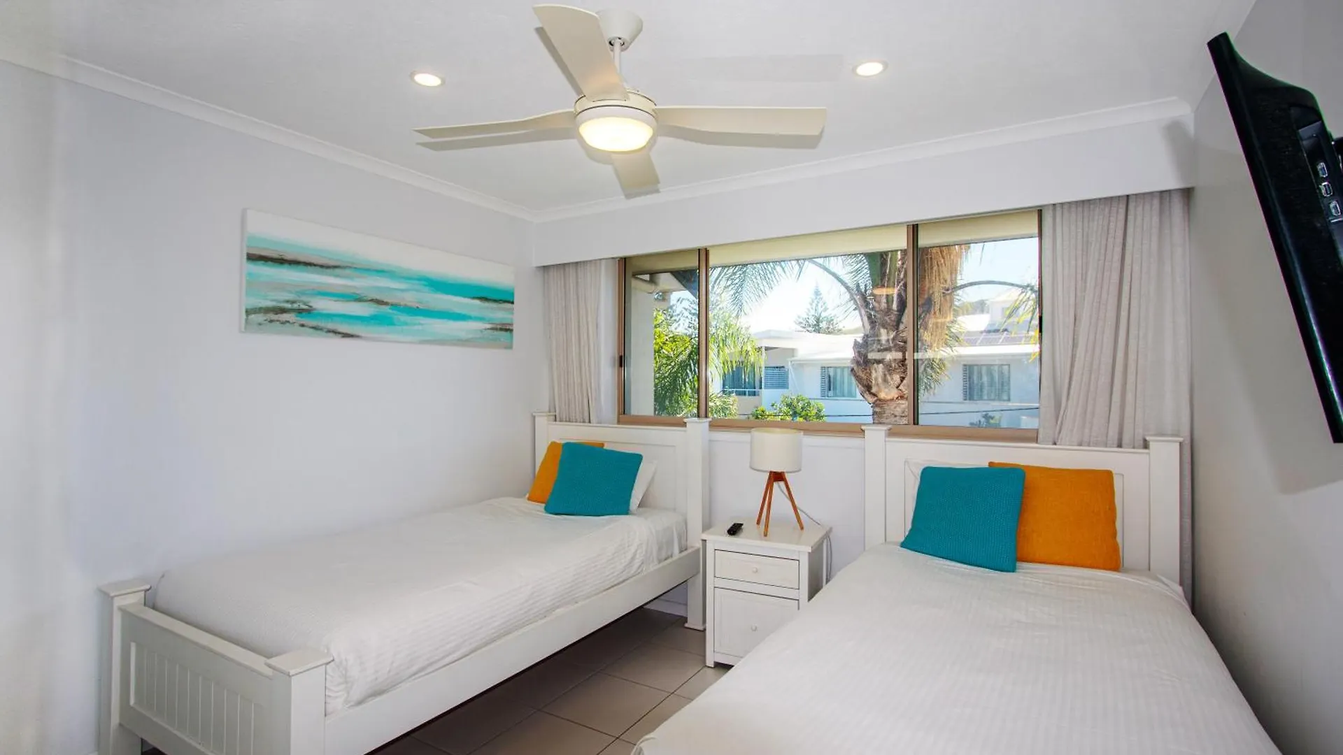 Aparthotel Sandcastles On Currumbin Beachfront,