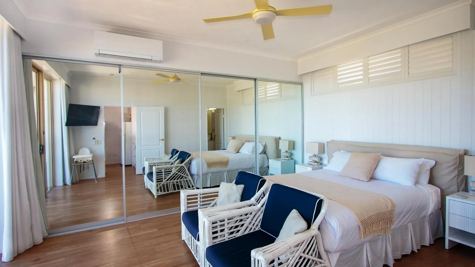 Sandcastles On Currumbin Beachfront, 4*