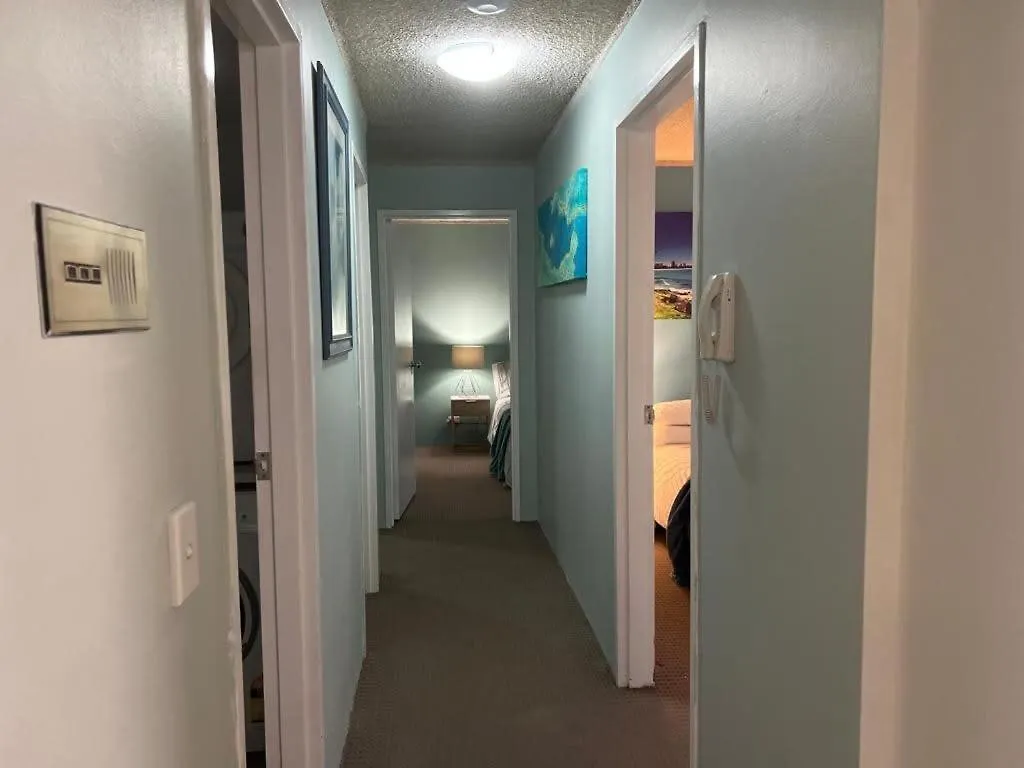 2 Bedroom With Parking Stroll To Apartment