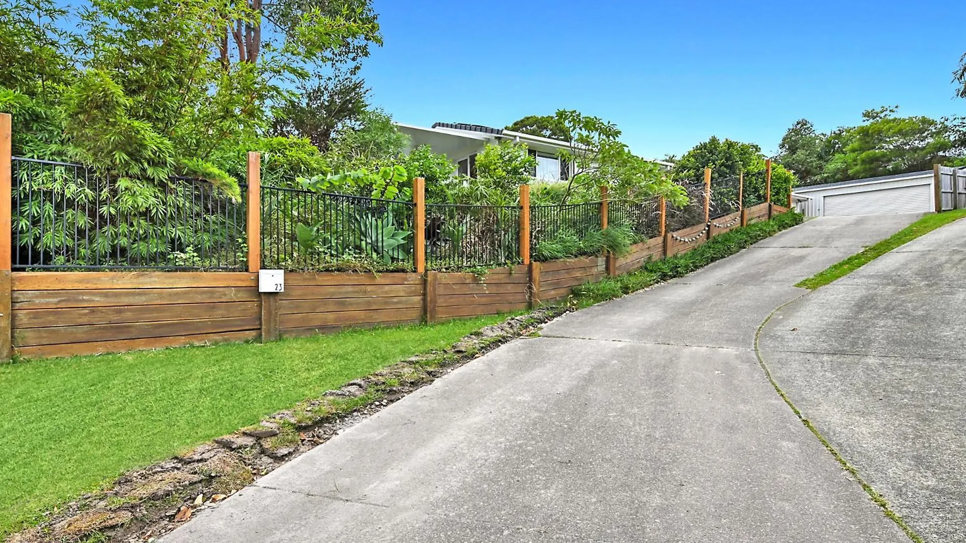Holiday home Tranquil 3-bedroom In Heart Of Parkwood Gold Coast