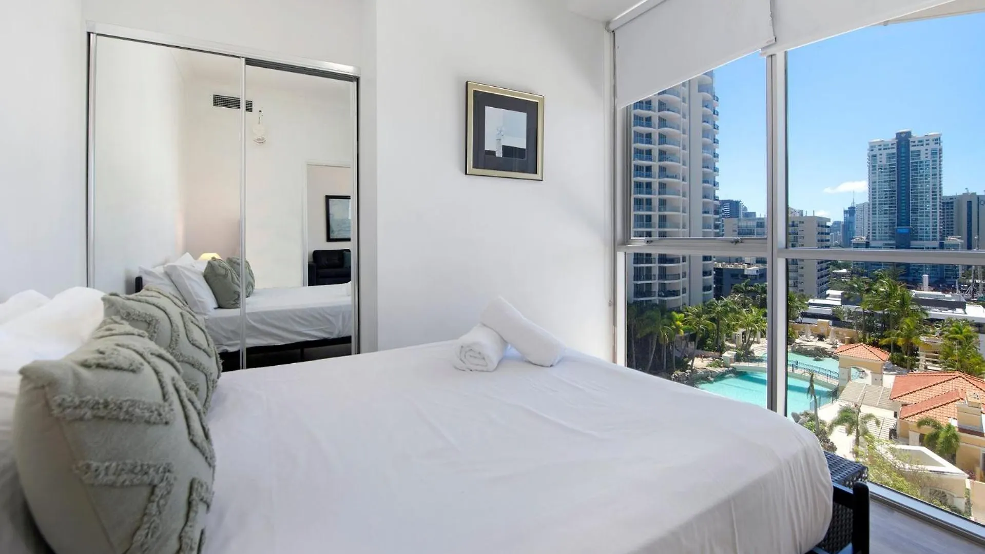 Apartment Chevron Renaissance Two Bedroom Ocean Views - Coasthm