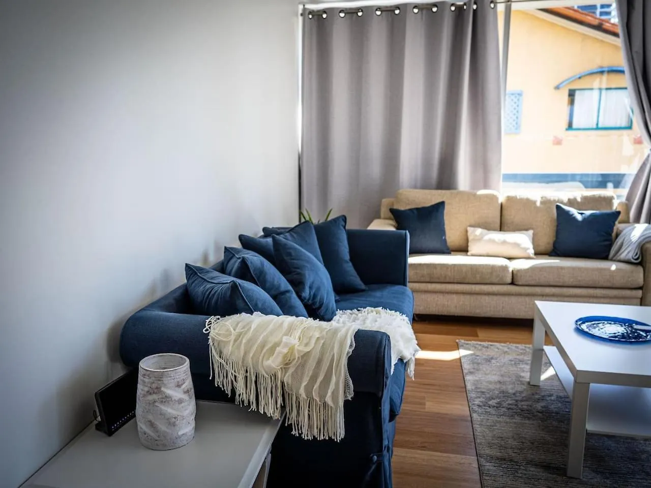 Apartment Tjs Beachside Broadbeach - Views, Wifi Gold Coast