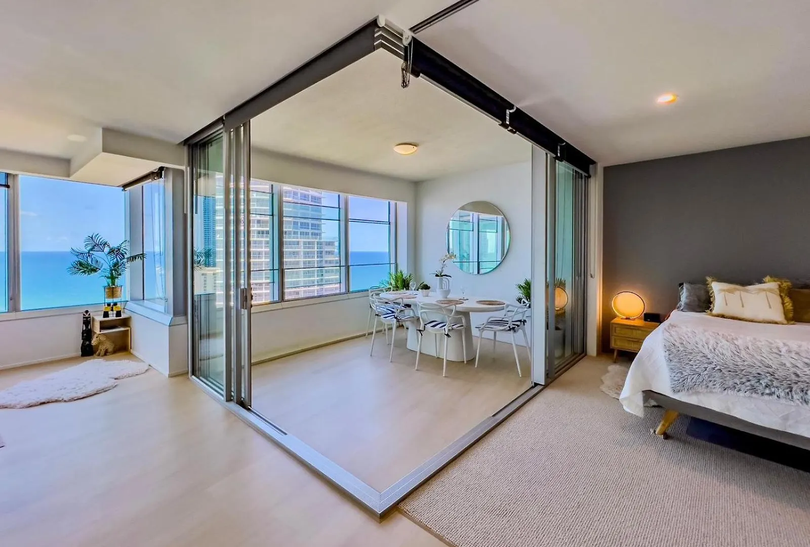 Apartment Iconic Q1 Level 35! Gold Coast