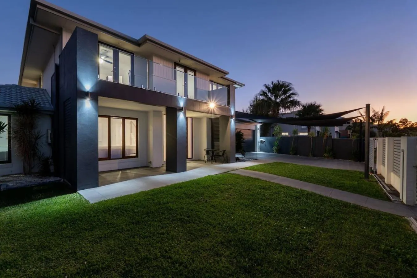North Quay Waterfront Family Pool Holiday home