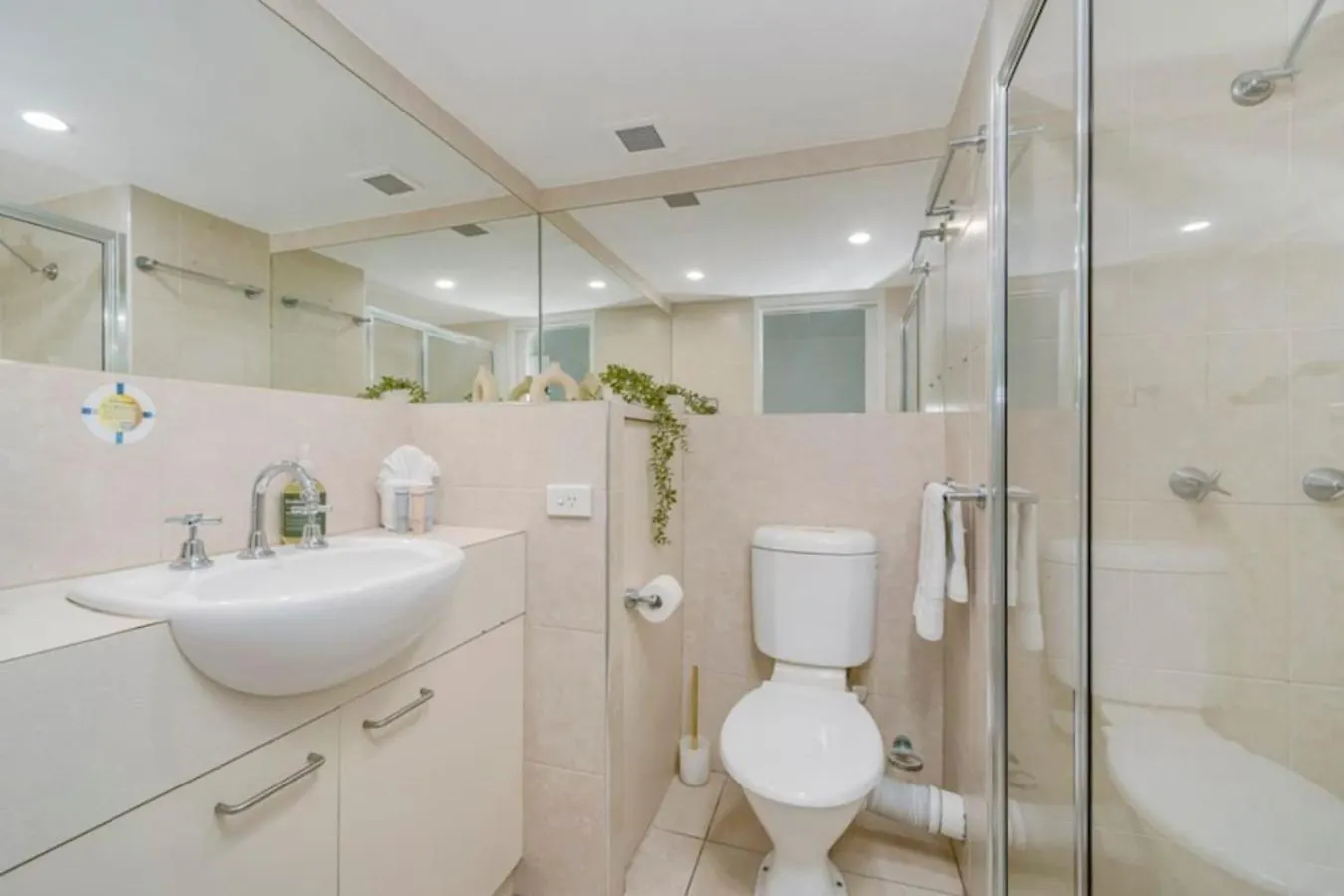 Carrington Getaway Ocean Views Wifi Parking Apartment *