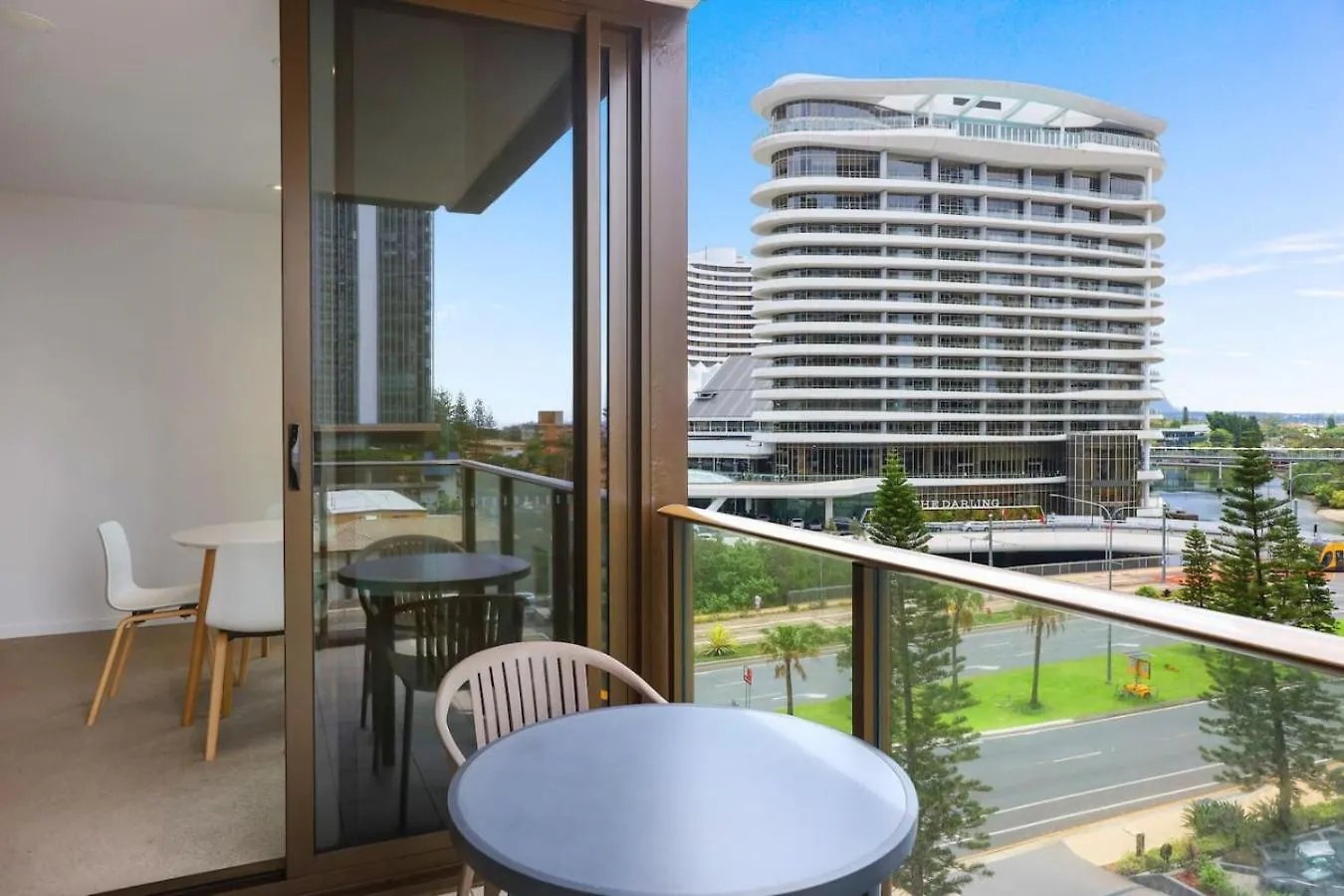 Broadbeach Central, Wifi Secure Park