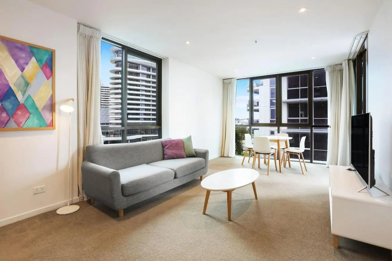 Holiday home Broadbeach Central, Wifi Secure Park *