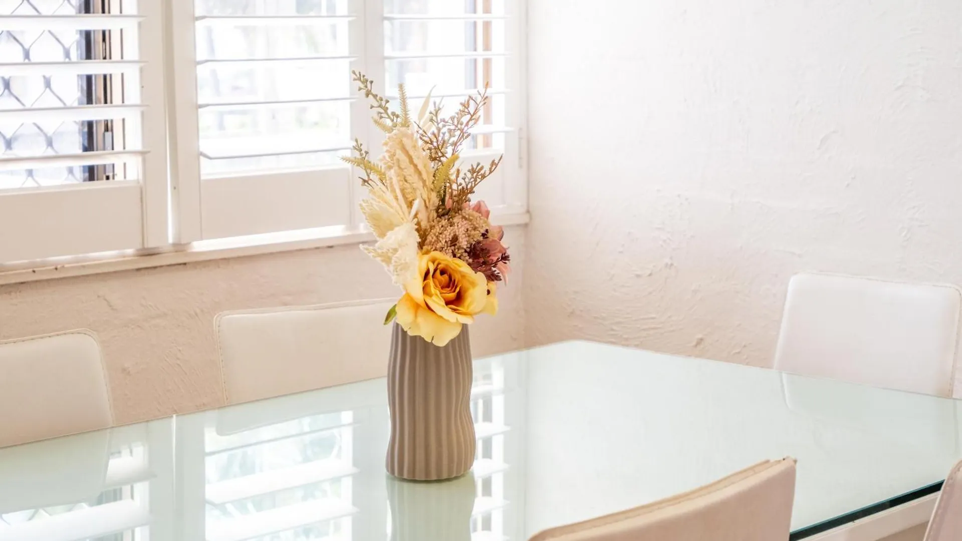 Federation Avenue Broadbeach Apartment