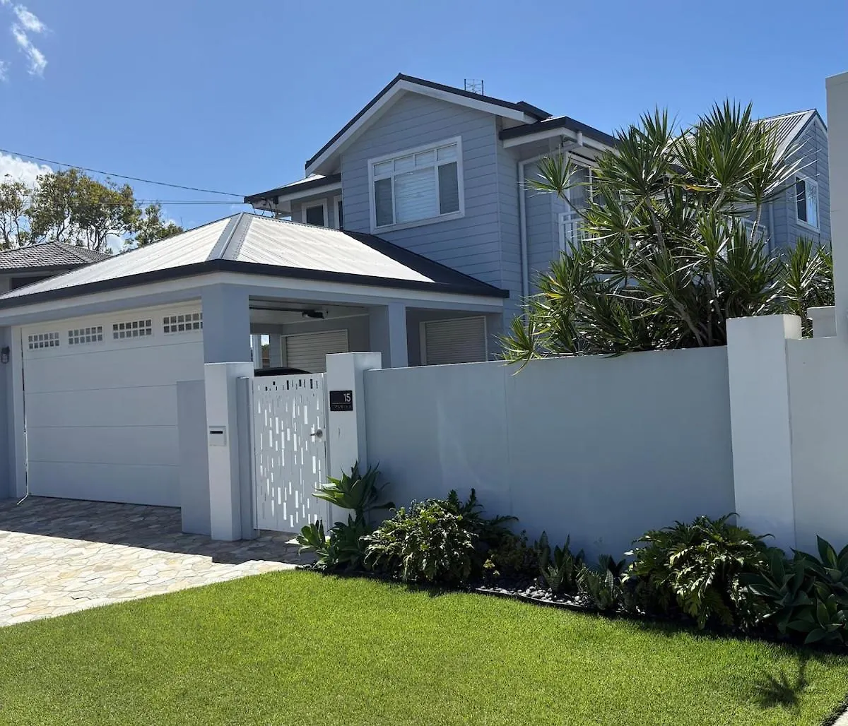 Chic Coastal Waterside Stunner! Prázdninový dům Gold Coast