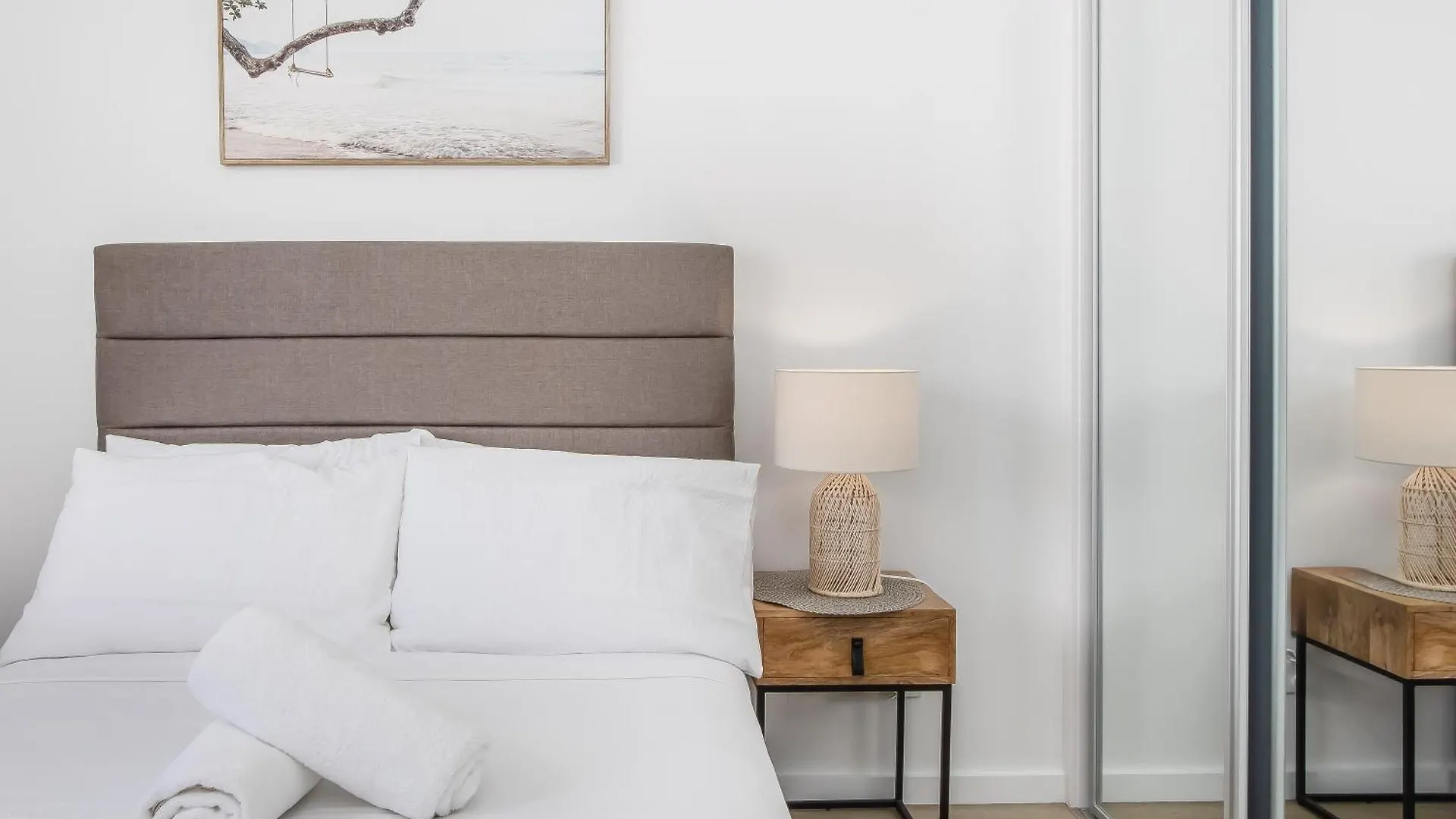 The Laneway By Burleigh Letting Company Apartment *