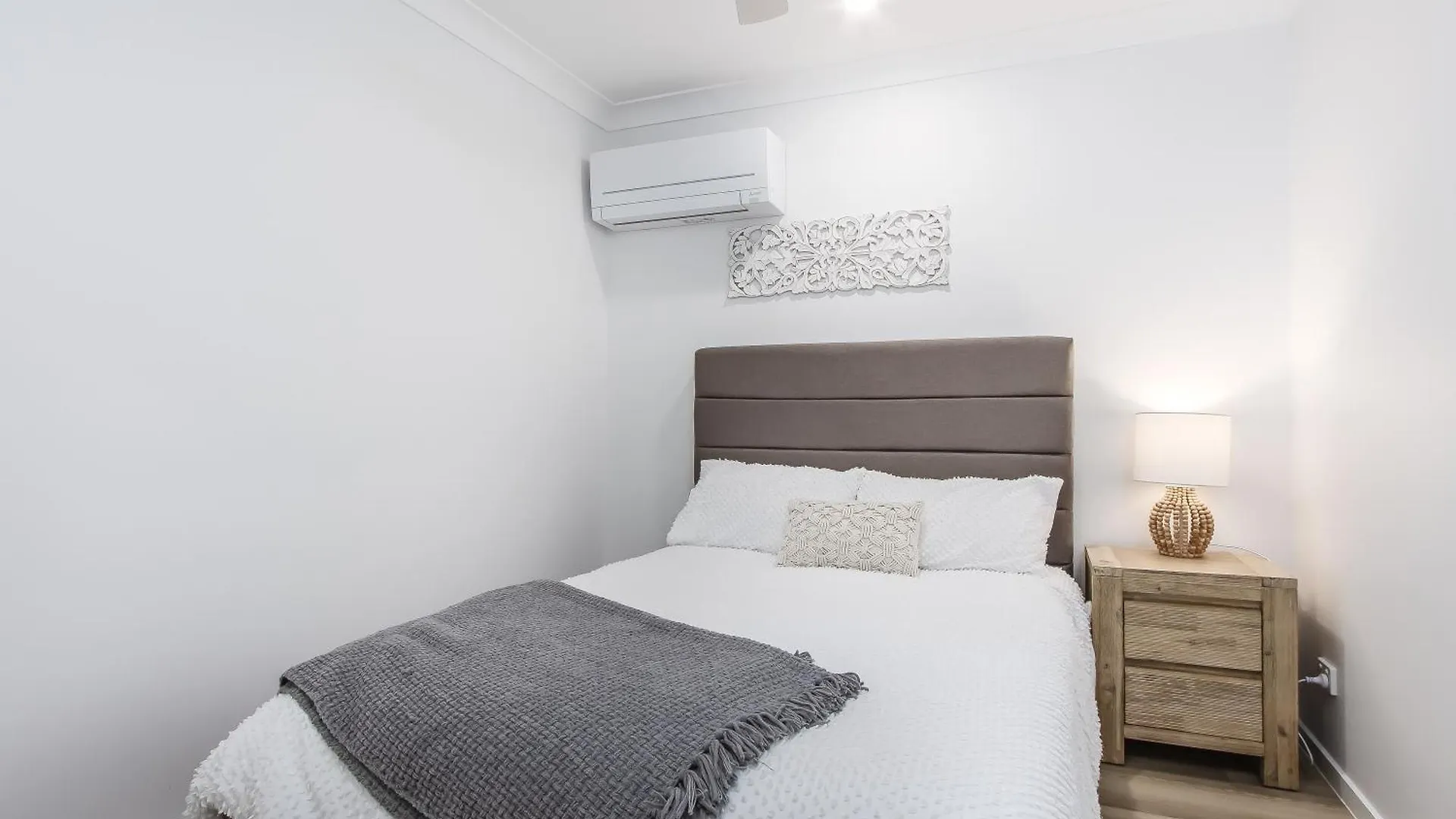The Laneway By Burleigh Letting Company