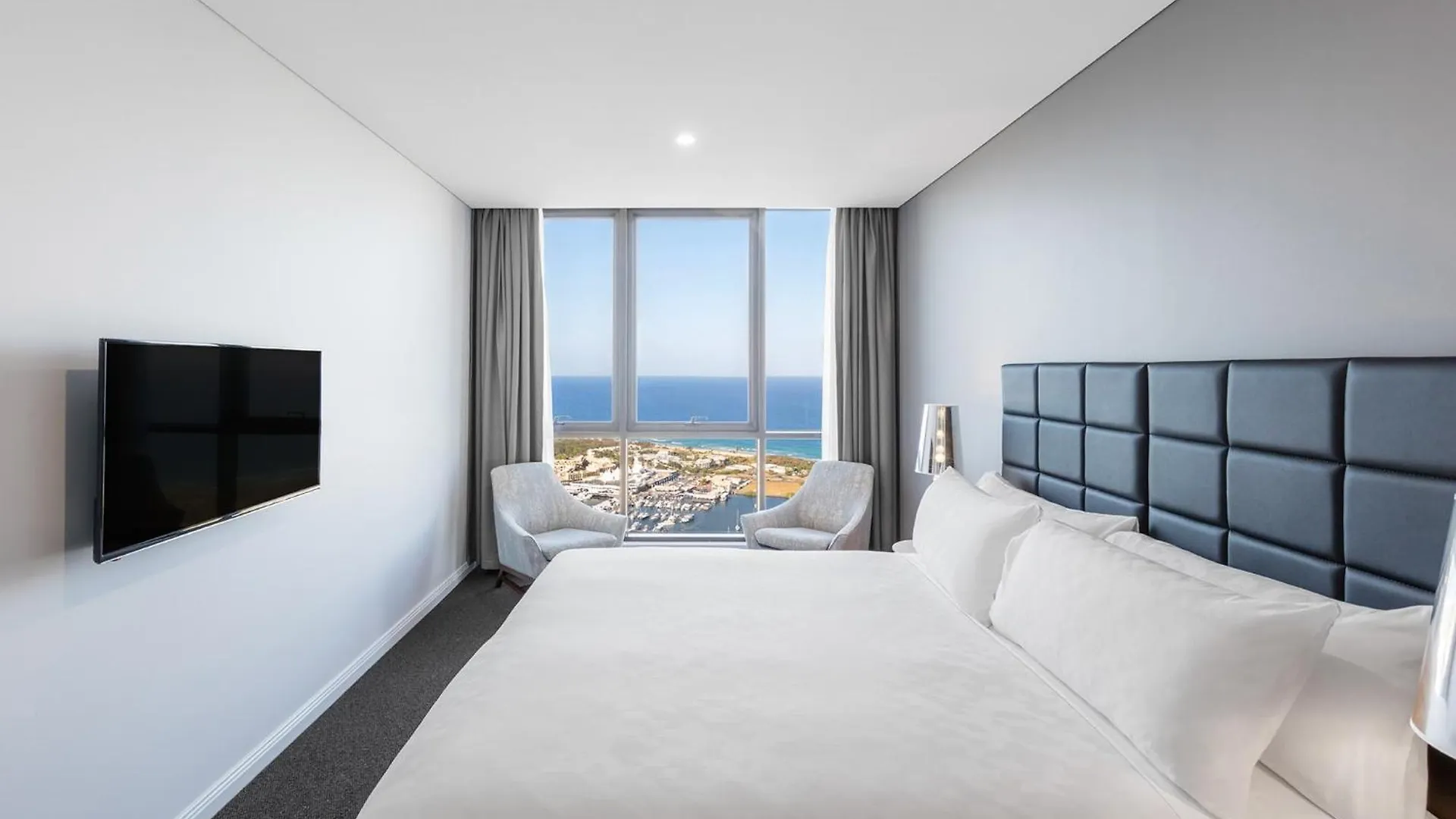 Meriton Southport