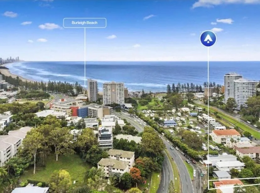 3 Bedroom Beach House - 200M To The Beach