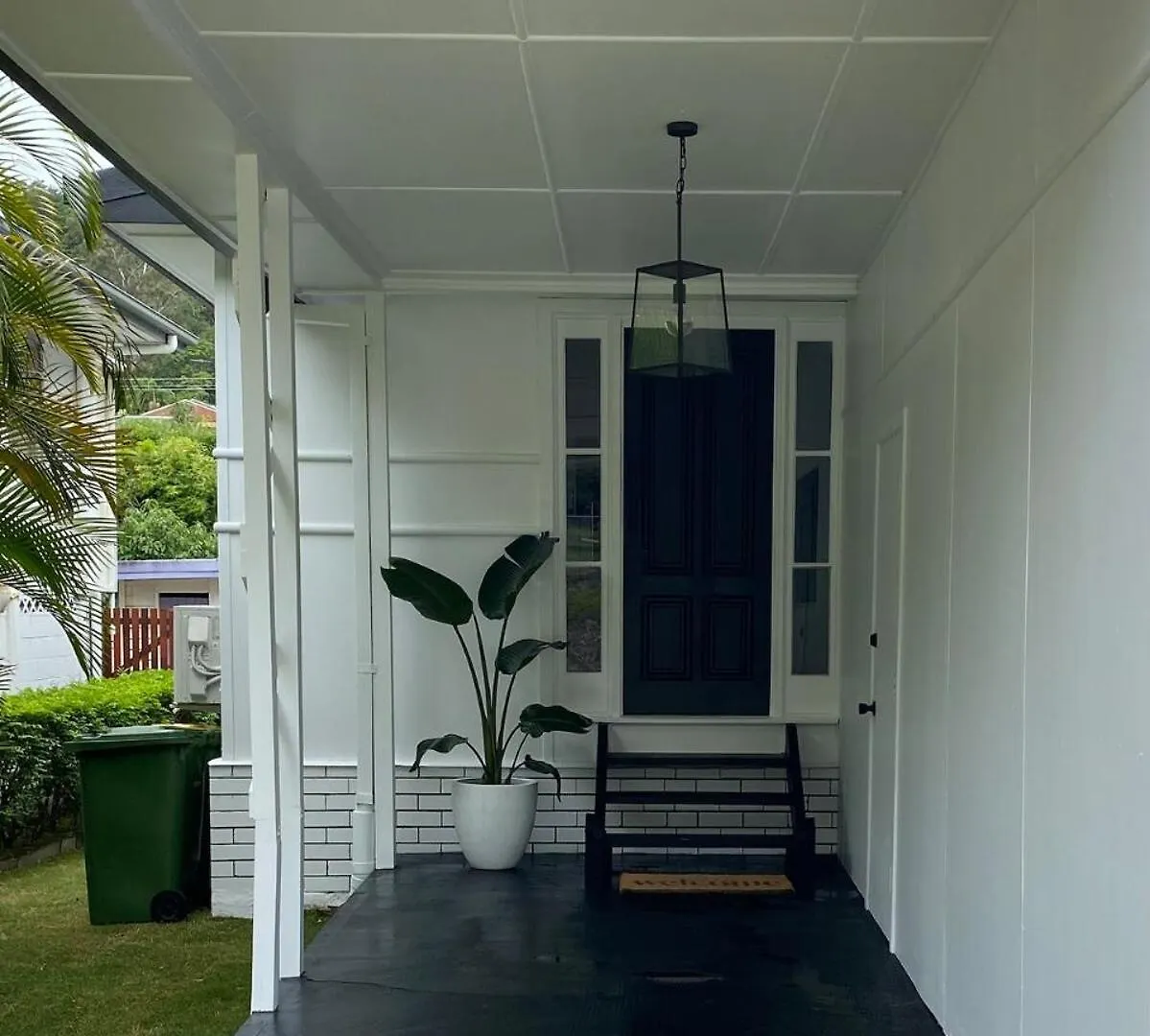 3 Bedroom Beach House - 200M To The Beach * Gold Coast