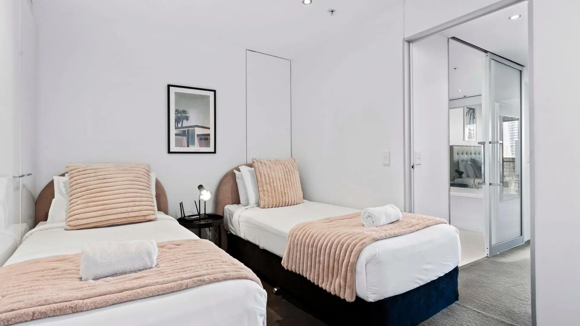 Ocean Views! - One Bedroom With - From Level 9 - Circle On Cavill - Self Contained & Privately Managed - Wow