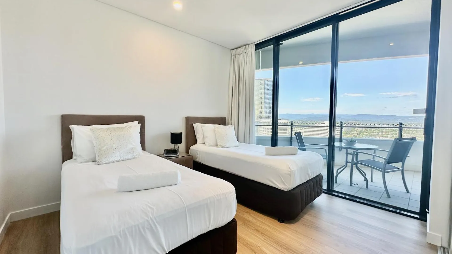 Apartment The Wave 2404