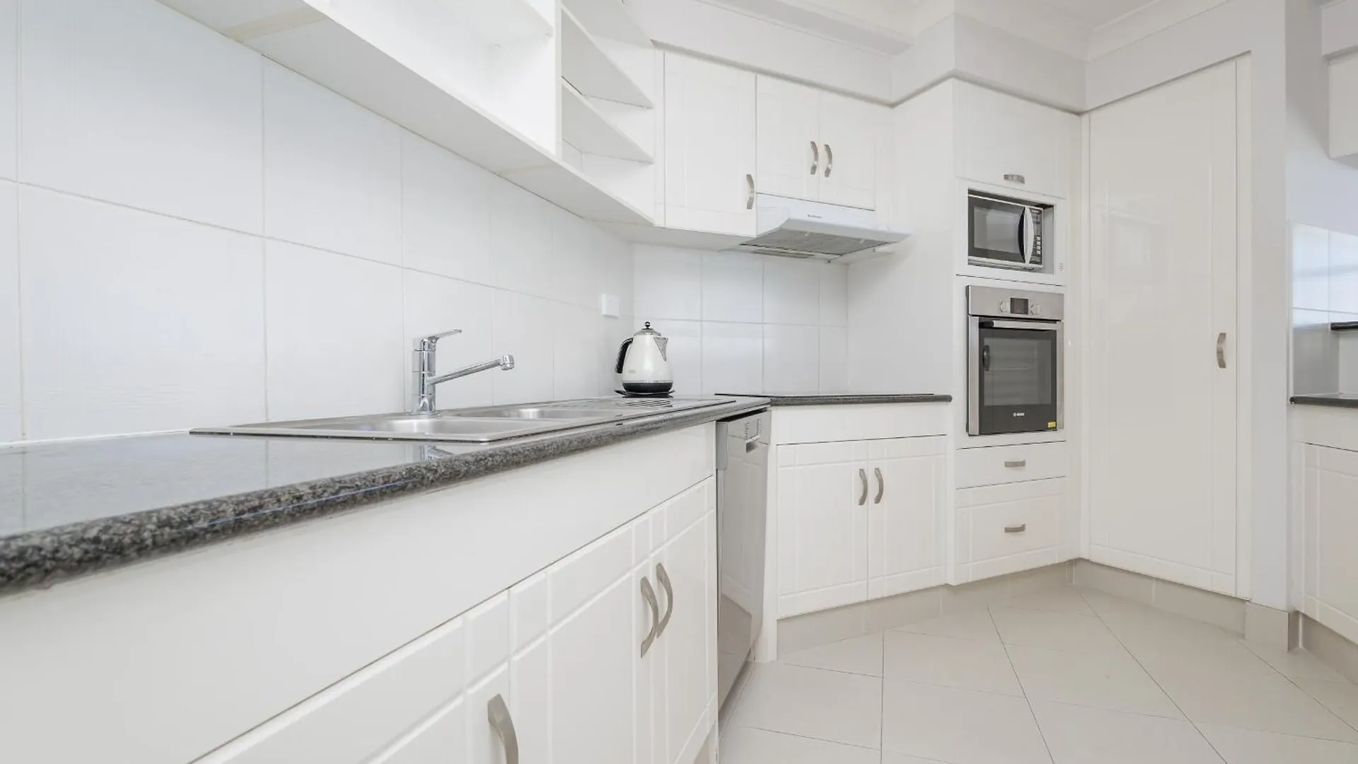 Aparthotel Burleigh Surf Gold Coast