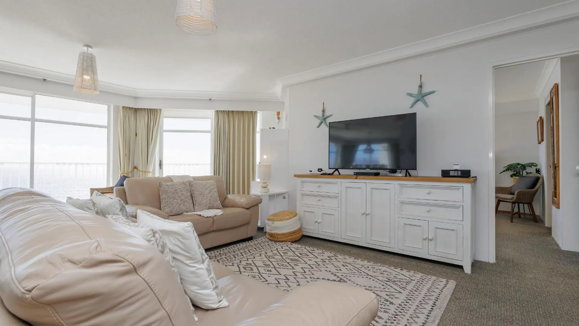 Burleigh Surf Aparthotel