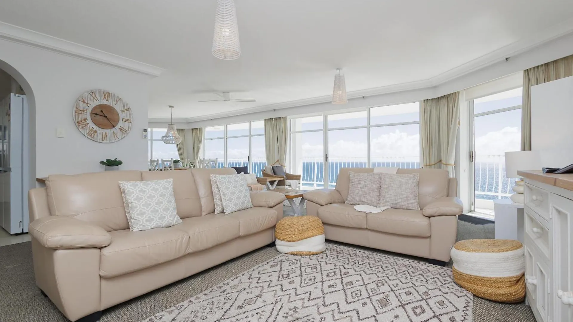 Burleigh Surf Aparthotel