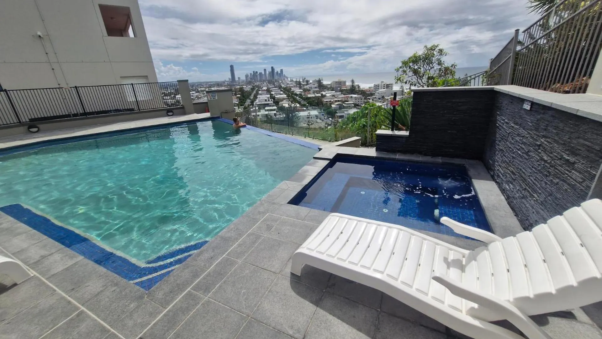 Resort, Perfect Location ! Gold Coast