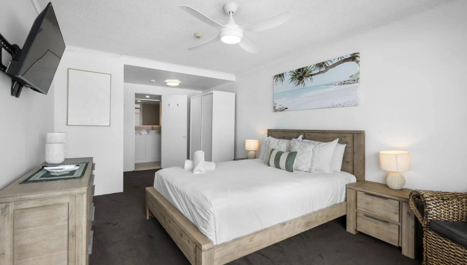 Absolute Beachfront In Paradise Apartment Gold Coast