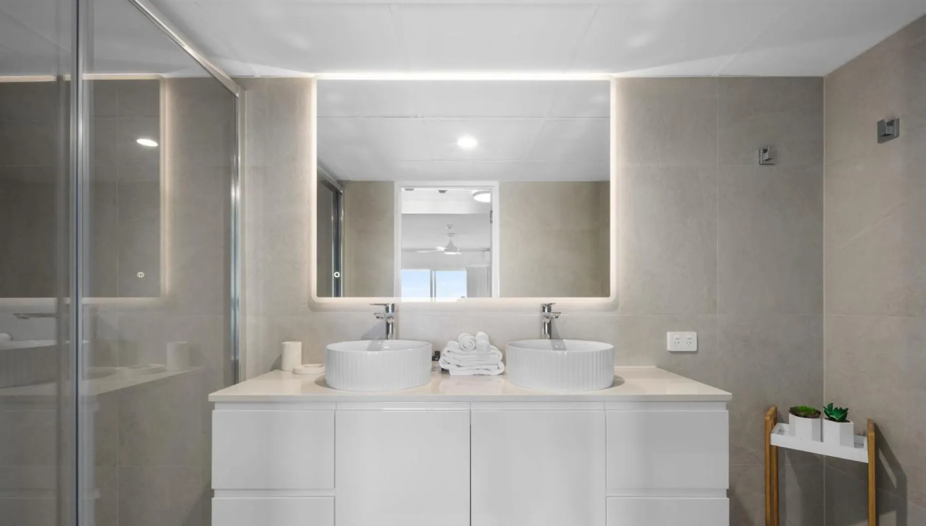Absolute Beachfront In Paradise * Gold Coast