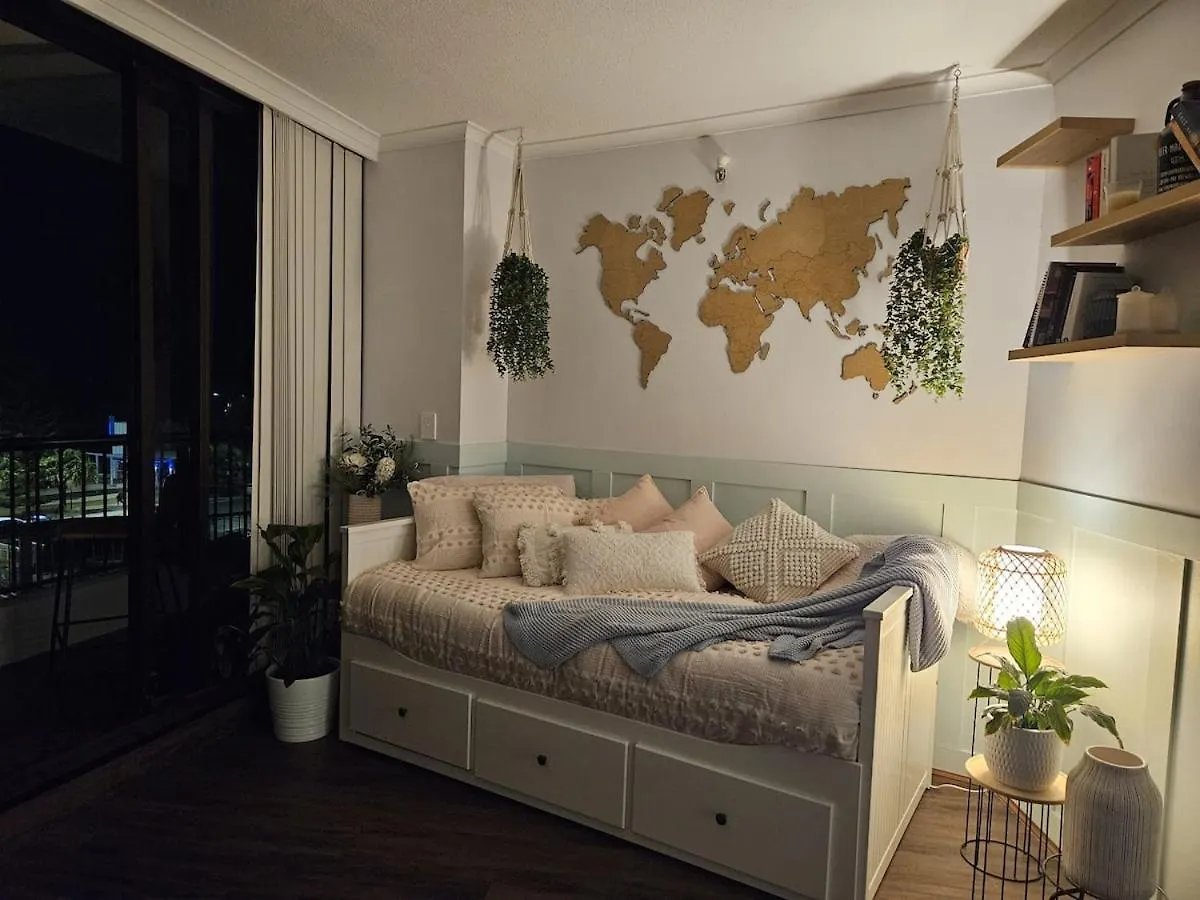 Beachfront Hideaway - Serenity By The Sea Apartment Gold Coast