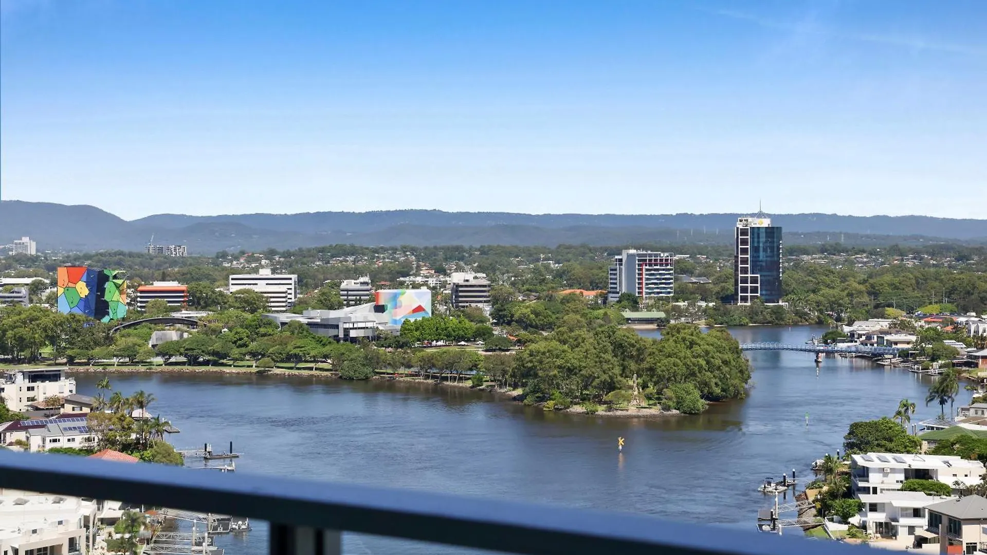 Avalon - Qstay * Gold Coast