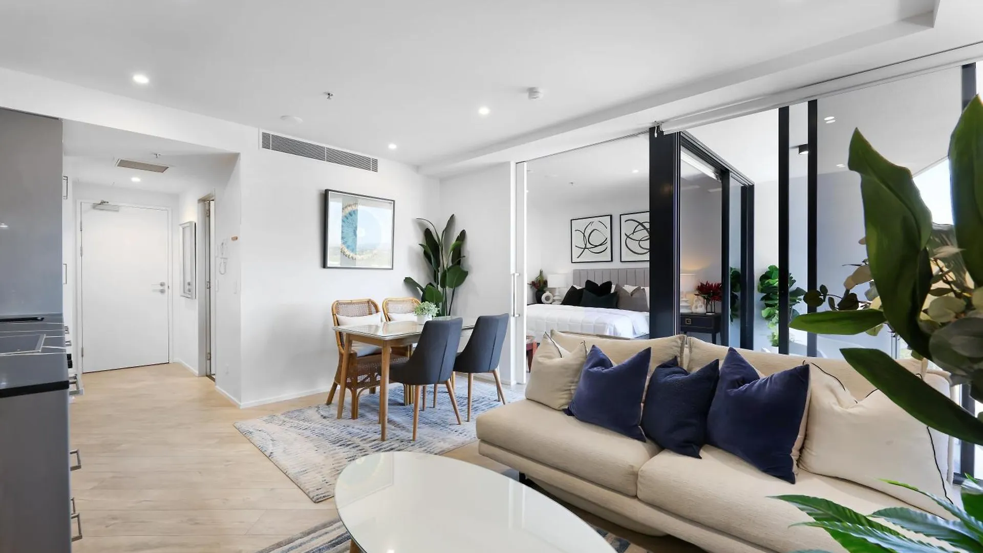 Avalon - Qstay Apartment