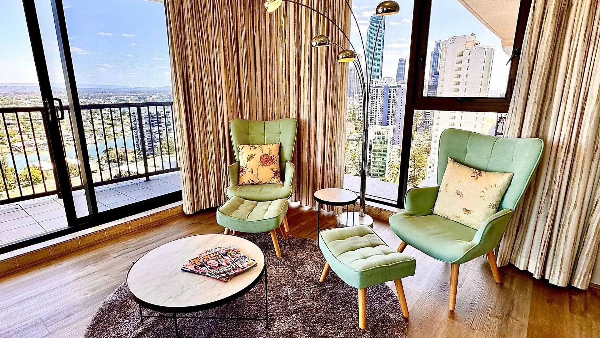 2 Bdrm In 'aquarius' Surfers Broadbeach *
