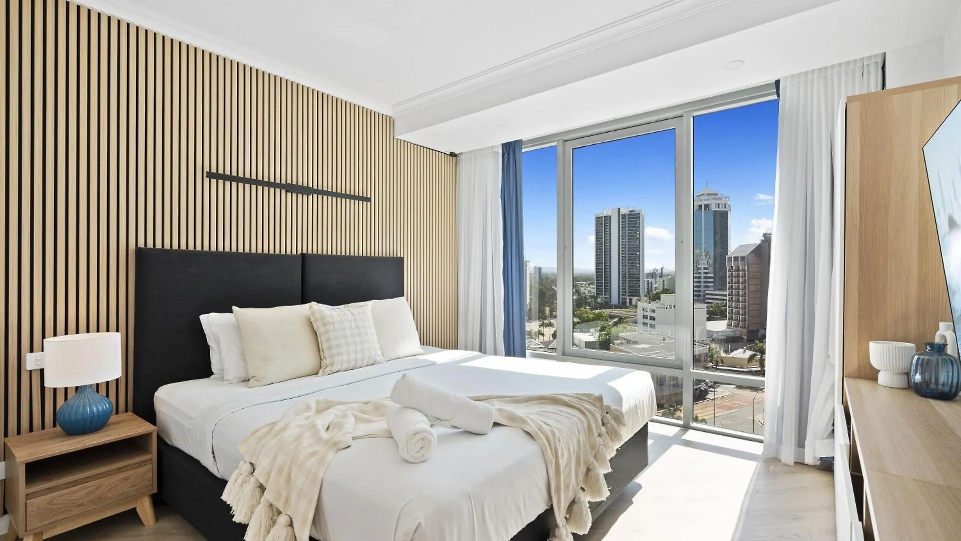 Apartment Interconnecting 2 Bedroom Unit At Legends — Q Gold Coast