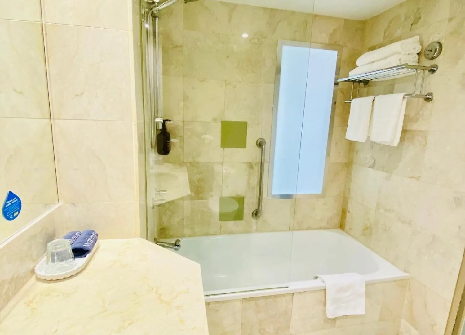 Hotel Sea View Heart Of Surfers Paradise Gold Coast