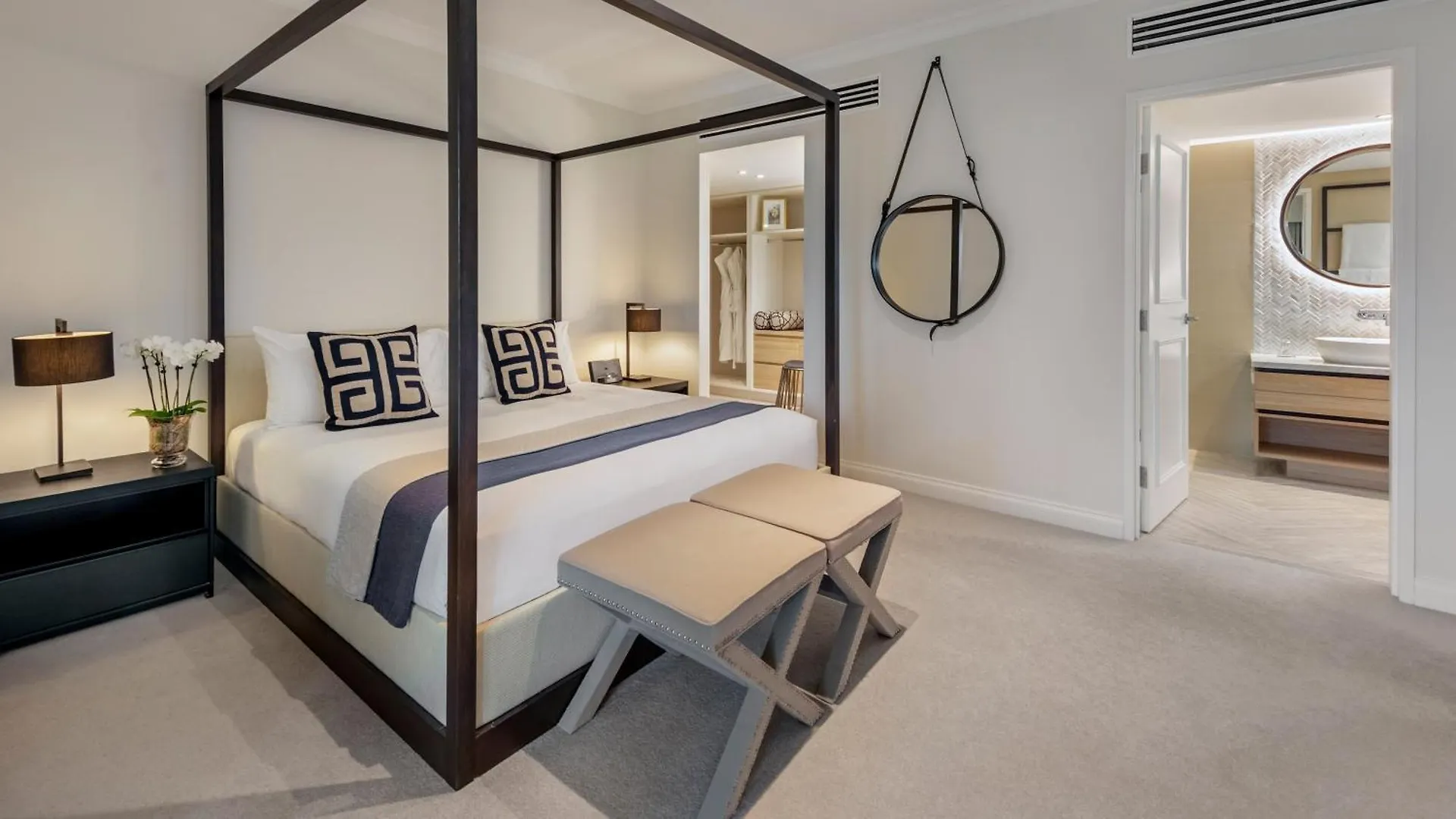 Intercontinental Sanctuary Cove By Ihg 5*