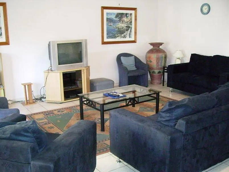 Aparthotel Grangewood Court 3*