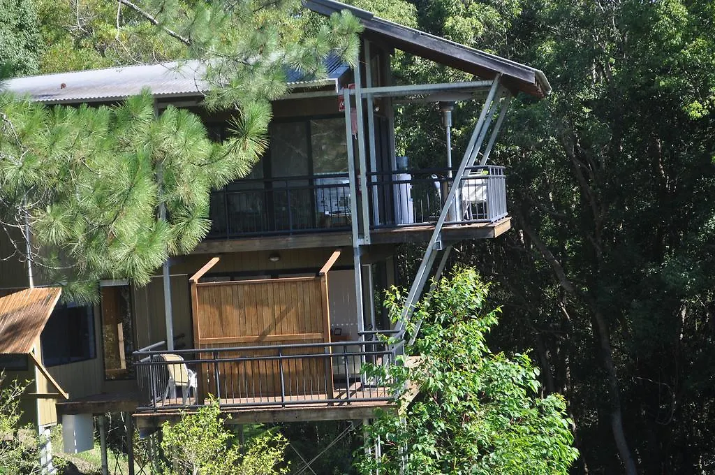 Ecoasis Lodge Uki