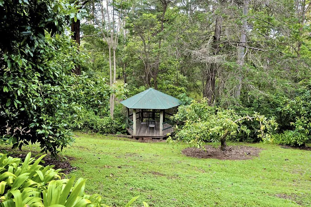 Bed & Breakfast Escarpment Retreat & Day For Couples